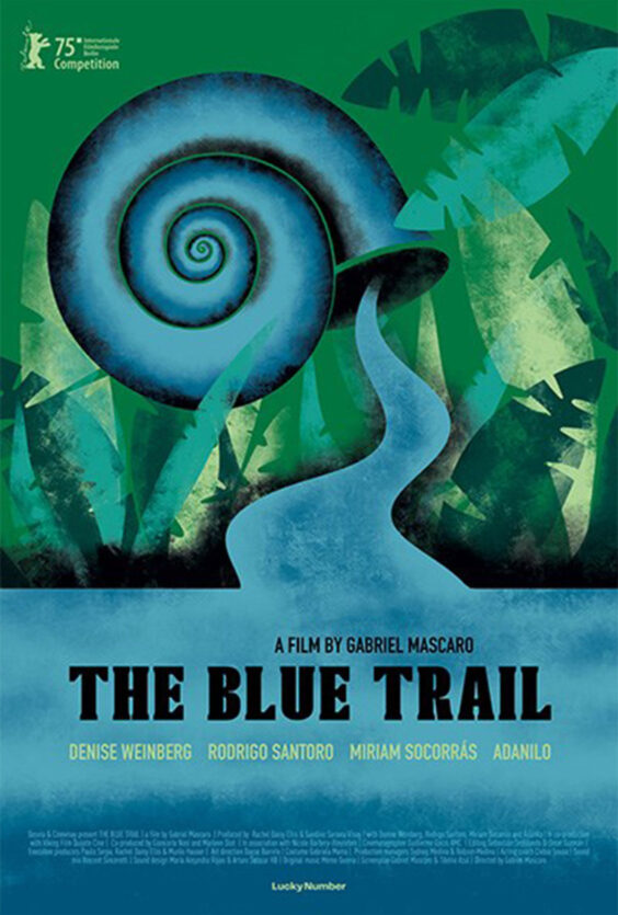 Blå spor The Blue Trail. Filmplakat for "The Blue Trail" av Gabriel Mascaro. Med: Denise Weinberg, Rodrigo Santoro, Miriam Socorrás, Adanilo. Vist i 75. Berlinale. Plakaten viser et blått sneglehus og blader.