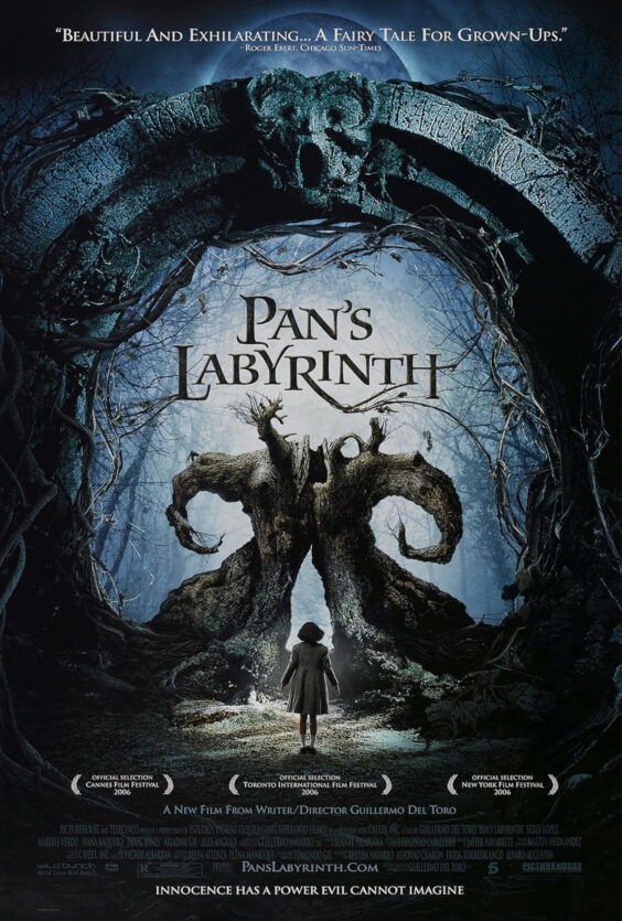 Pans Labyrinth Plakat som viser med en person foran et stort tre